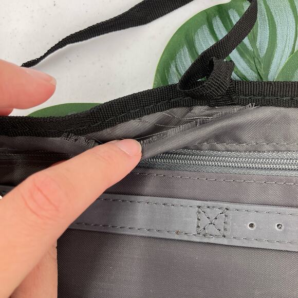 Thirty One Black White Red Check Mate Plaid Shine On Jewelry Travel Case Bag - Picture 6 of 6